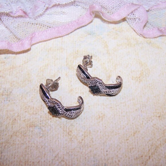 JWBR Made in India Sterling Silver Blue/Clear Lab Diamond Pierced Earrings - Picture 5 of 8